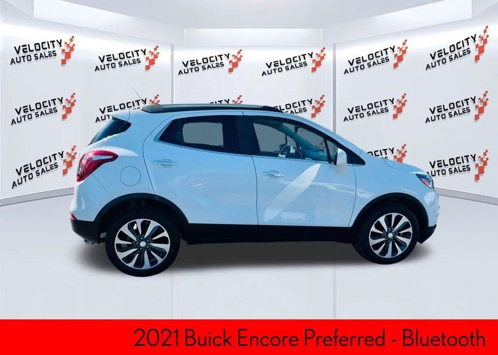 Buick Encore - Thumbnail 3
