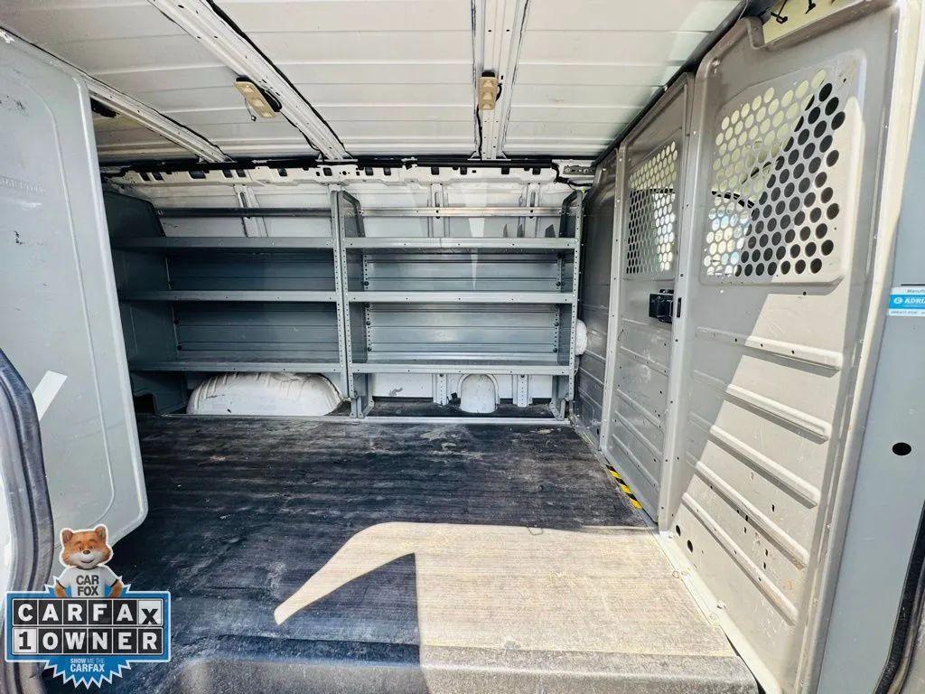 Chevrolet Express 2500 Cargo - Thumbnail 13