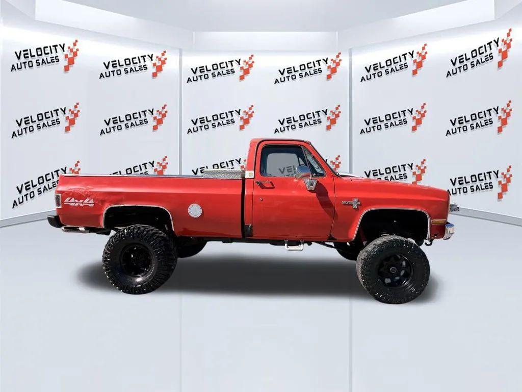 Chevrolet Pickup Reg Cab - Thumbnail 3