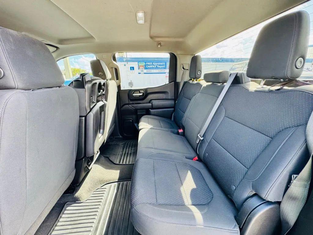 Chevrolet Silverado 1500 Crew Cab - Thumbnail 14