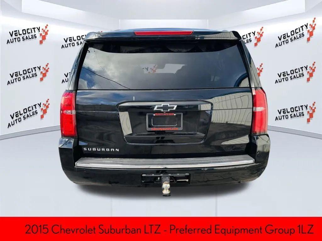 Chevrolet Suburban - Thumbnail 6