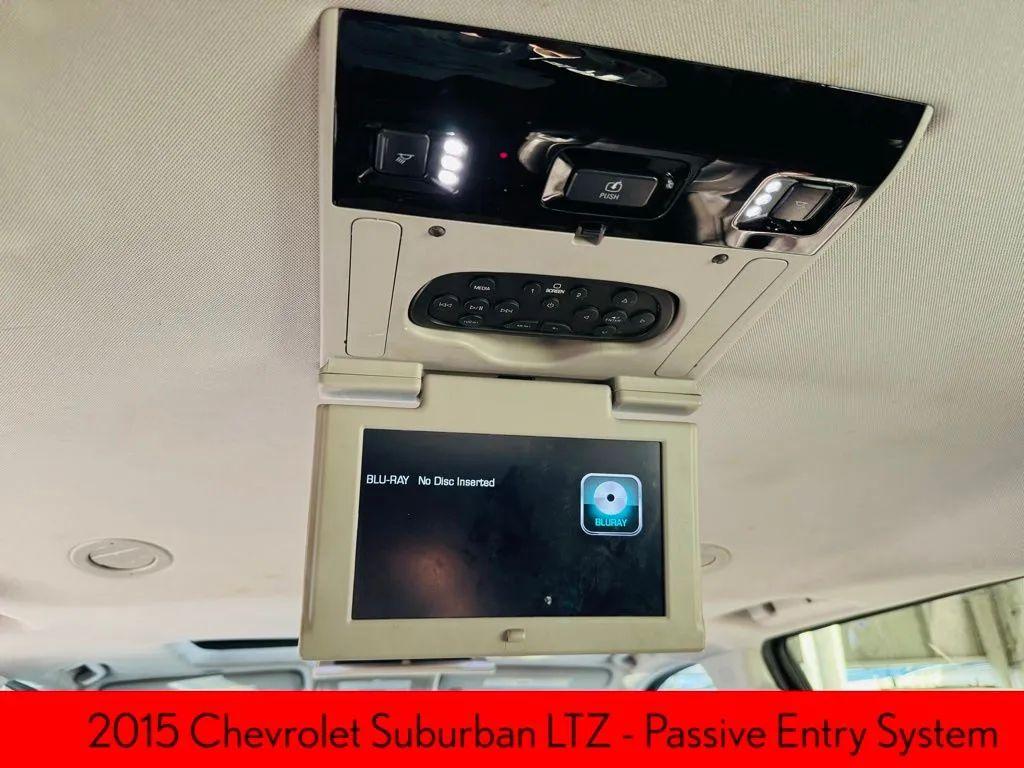 Chevrolet Suburban - Thumbnail 18