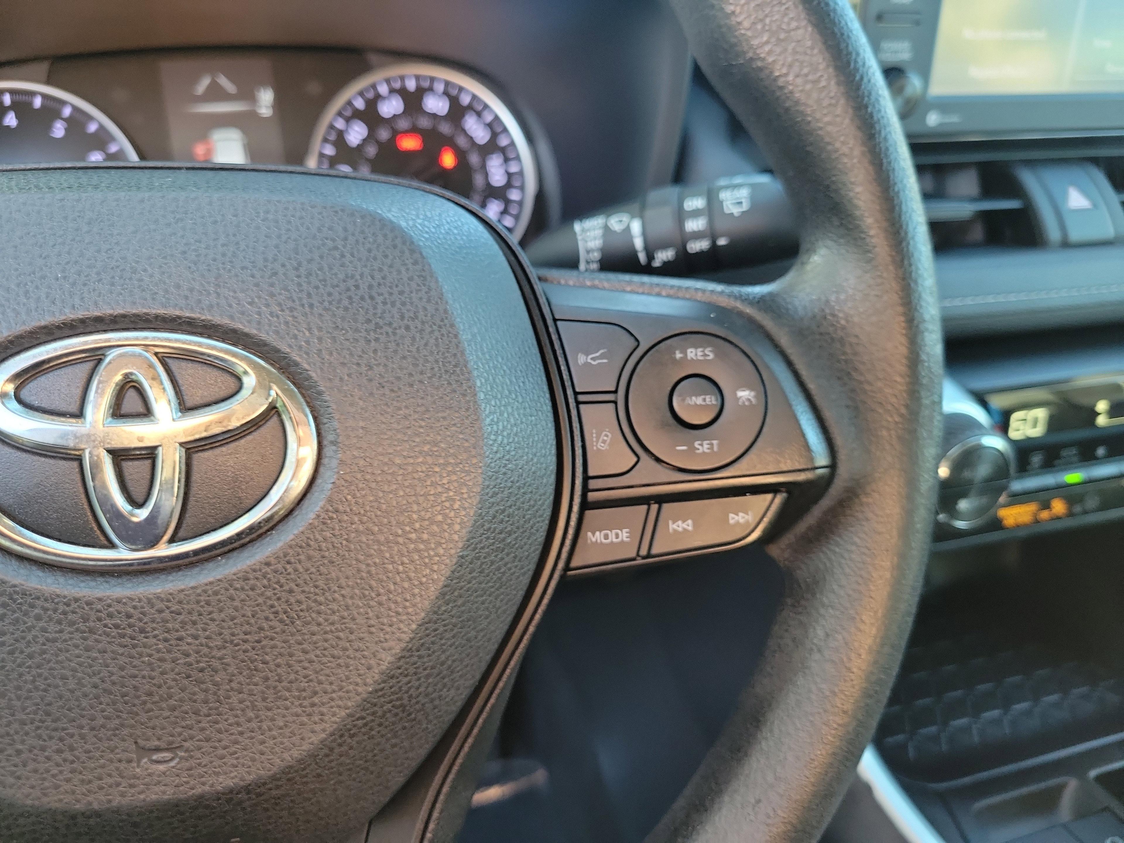 Toyota Rav4 Xle Fwd - Thumbnail 16