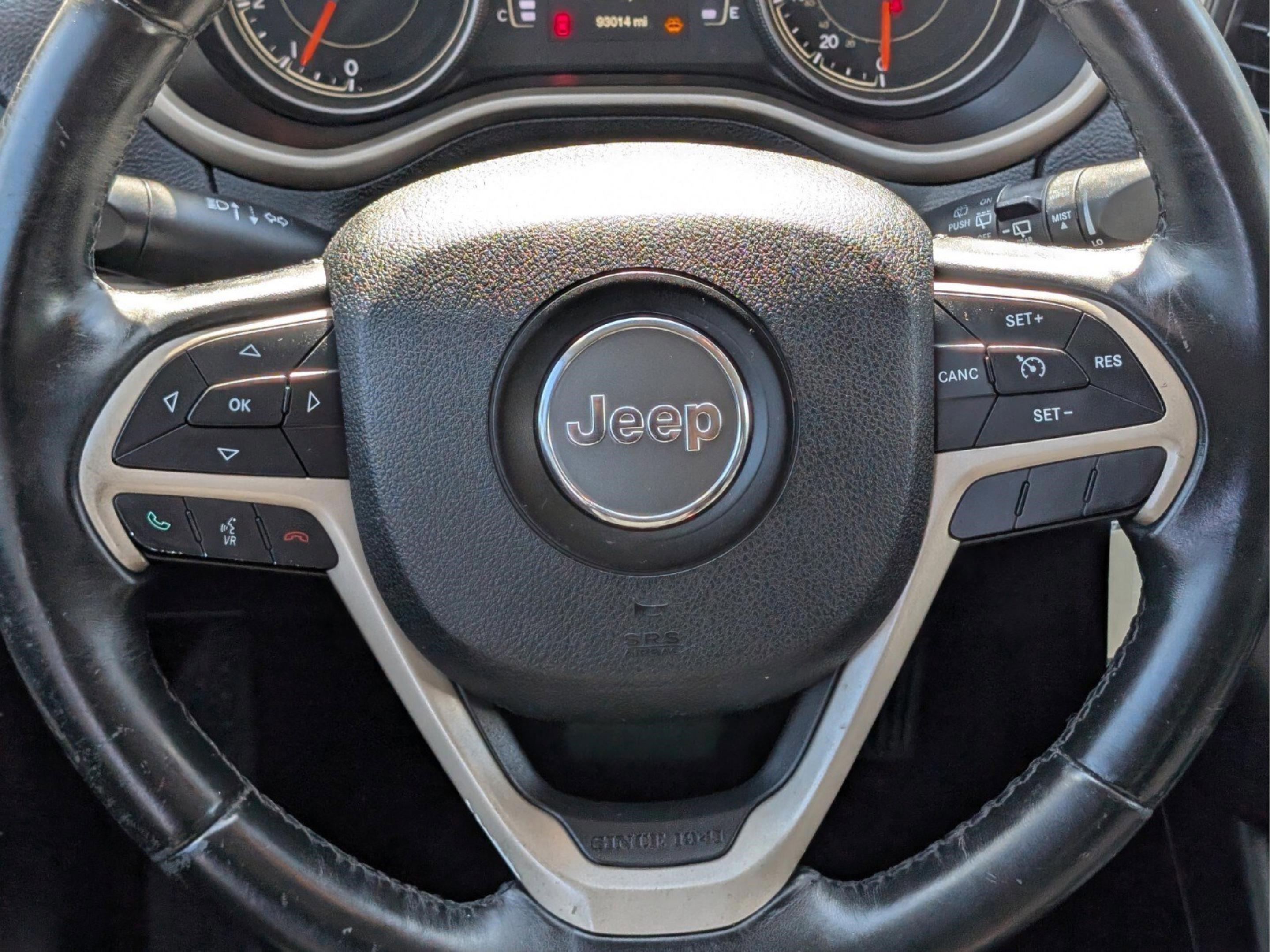 Jeep Cherokee Latitude - Thumbnail 16