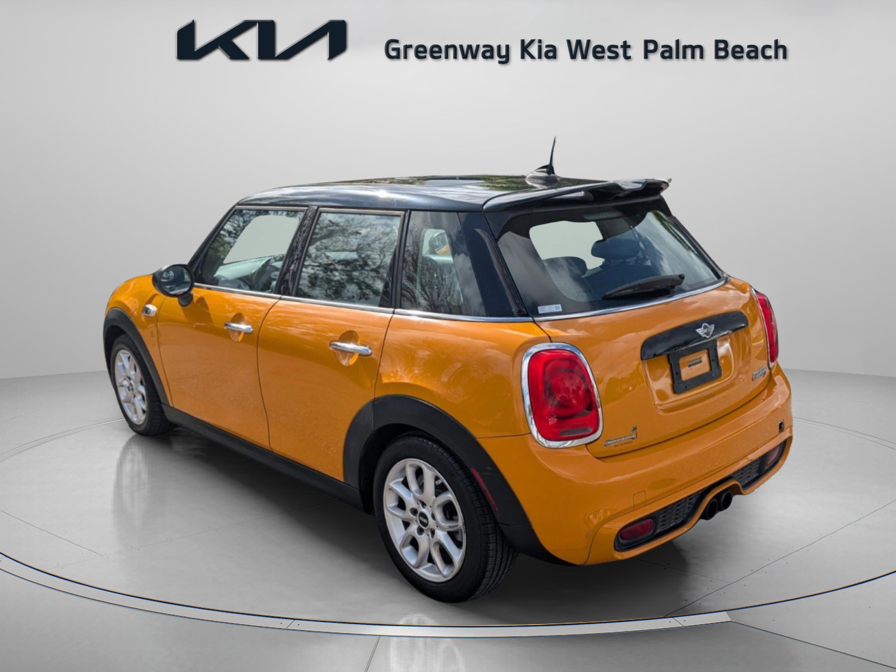 Mini Cooper Hardtop 4 Door S - Thumbnail 6