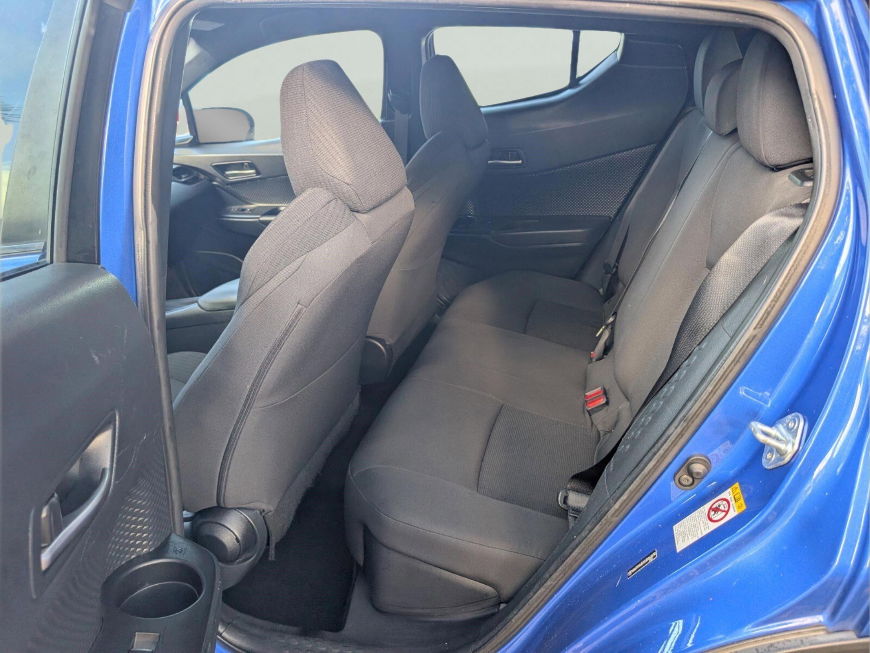 Toyota C-Hr Xle Premium - Thumbnail 12