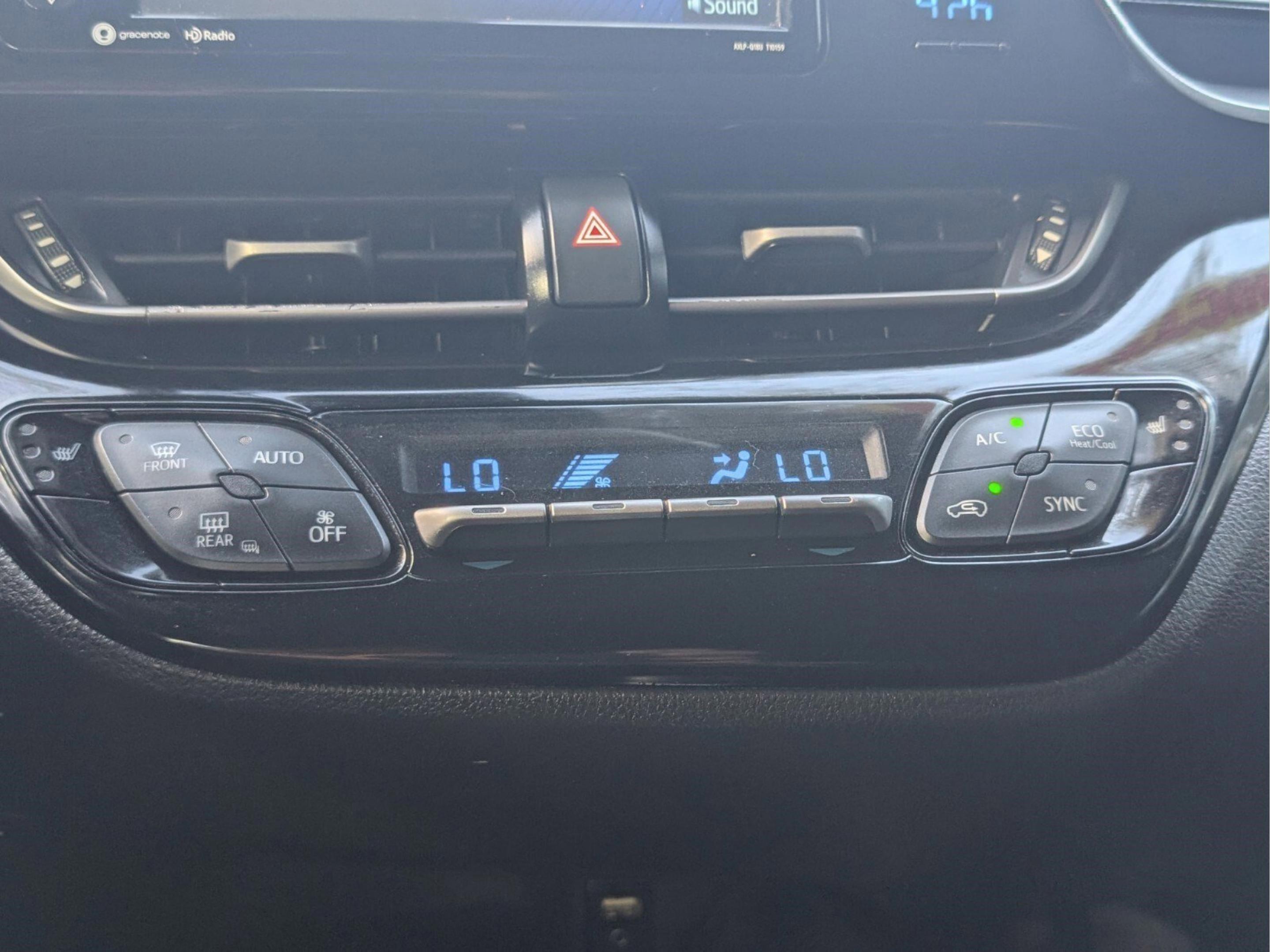 Toyota C-Hr Xle Premium - Thumbnail 19