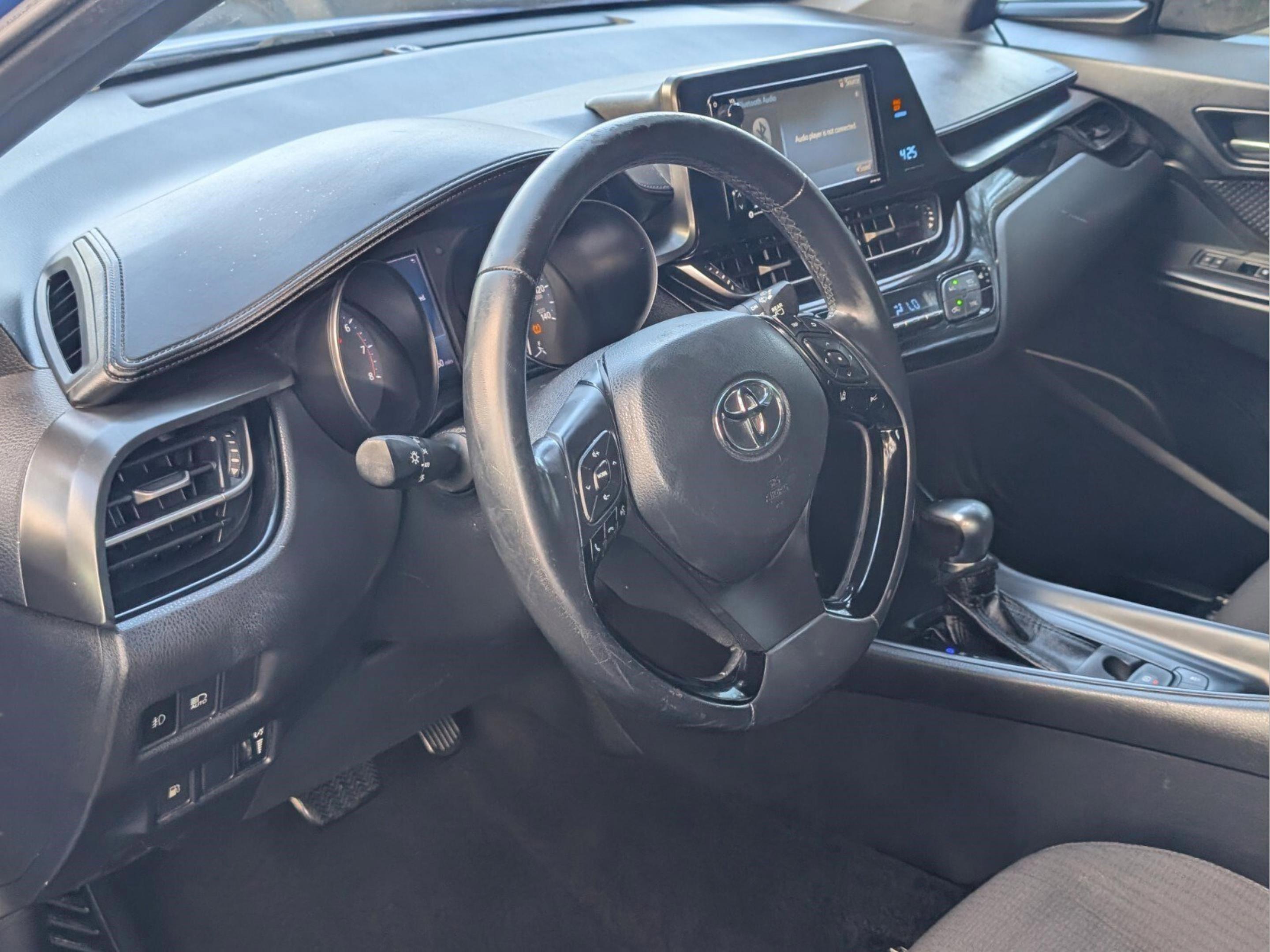 Toyota C-Hr Xle Premium - Thumbnail 11