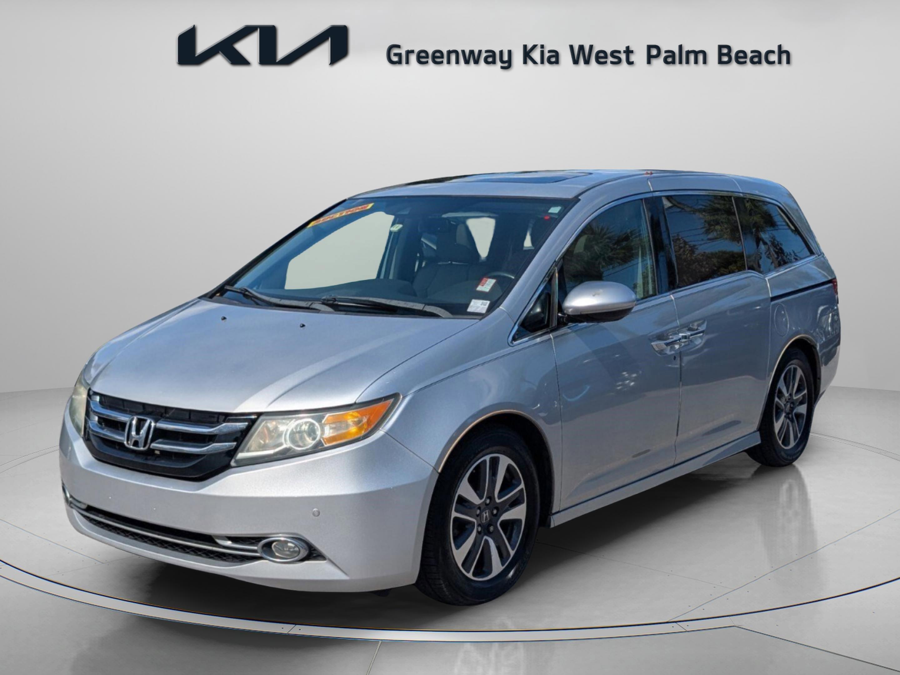 Honda Odyssey Touring Elite - Thumbnail 4