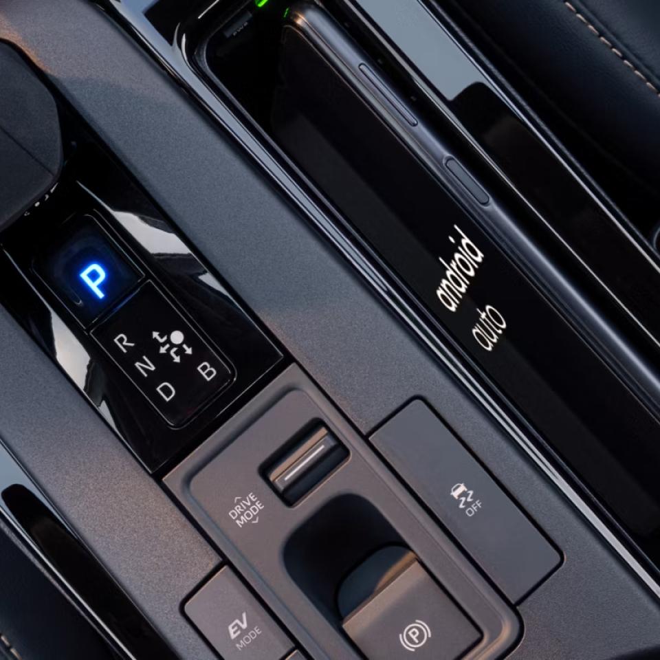 Toyota Prius Pics, Info, Specs, And Technology | Earl Stewart Toyota - Thumbnail 3