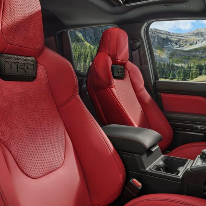 Toyota Tacoma | Earl Stewart Toyota - Thumbnail 2