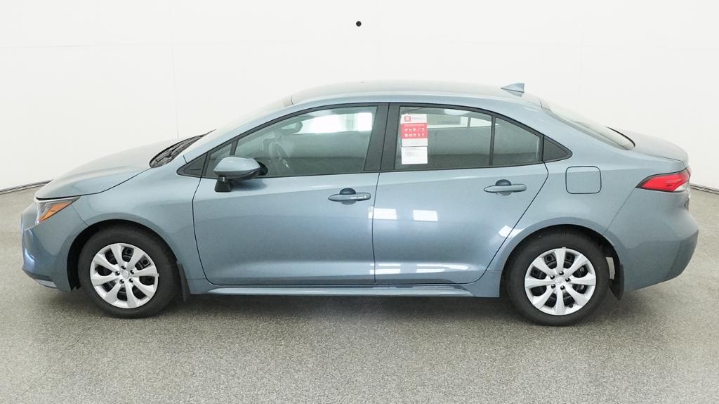 Toyota Corolla Le - Thumbnail 8