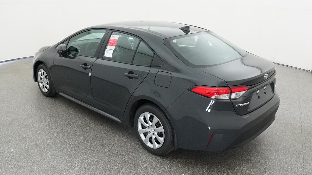 Toyota Corolla Le - Thumbnail 2