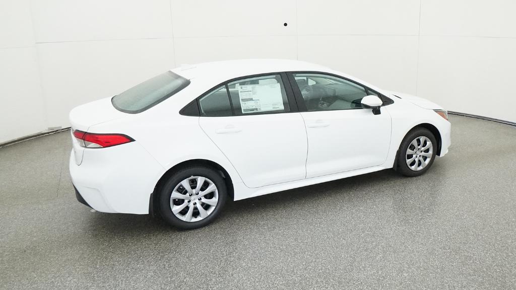 Toyota Corolla Le - Thumbnail 2