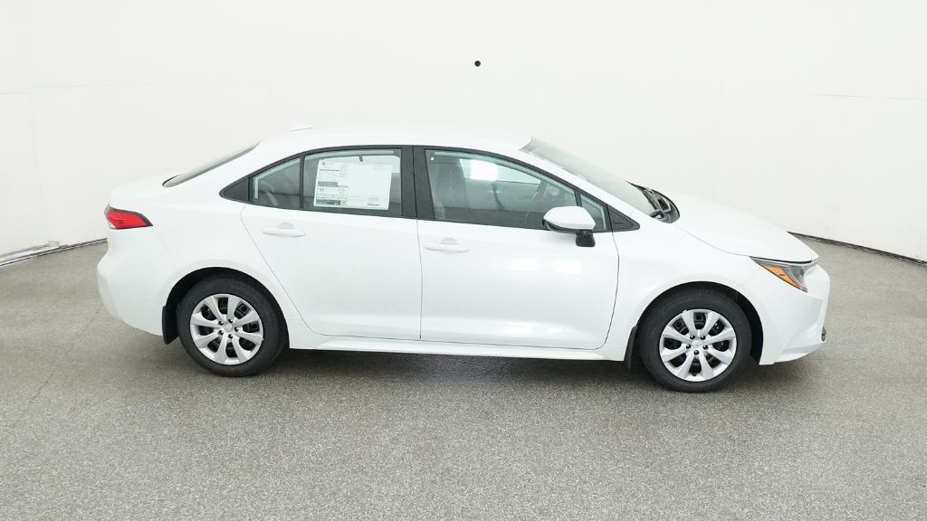 Toyota Corolla Le - Thumbnail 3