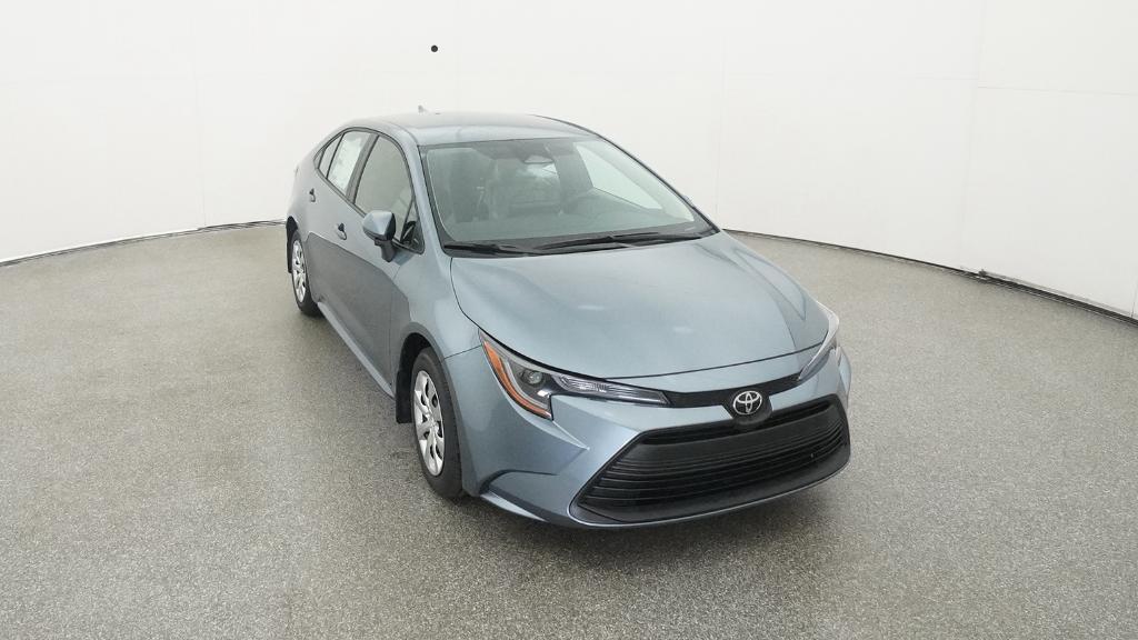 Toyota Corolla Le - Thumbnail 4