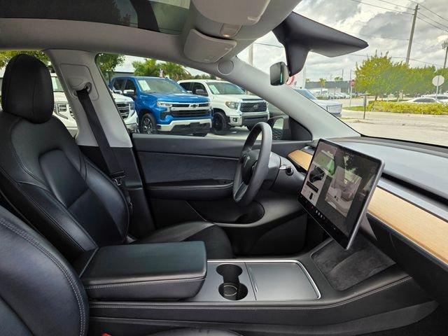 Tesla Model Y Long Range Awd - Thumbnail 12
