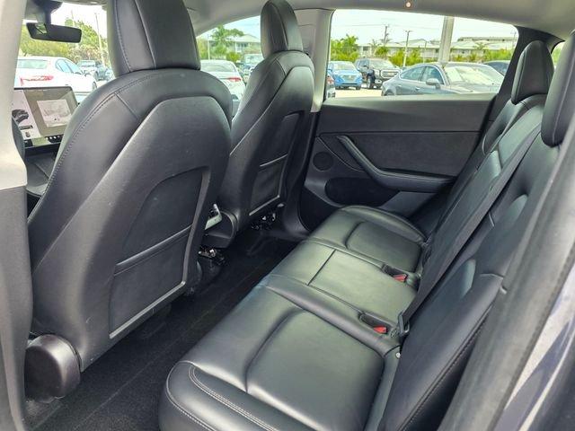 Tesla Model Y Long Range Awd - Thumbnail 20