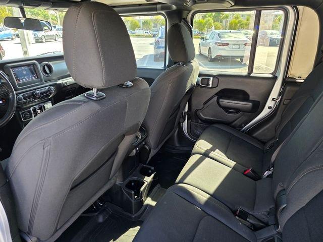 Jeep Gladiator Willys 4Wd Crew Cab - Thumbnail 17