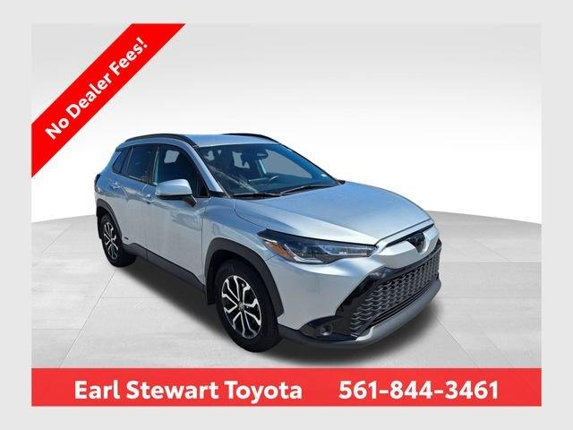 Toyota Corolla Cross Hybrid Se Awd - Thumbnail 2