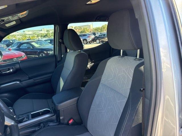 Toyota Tacoma Trd Off-Road 4Wd Double Cab - Thumbnail 13