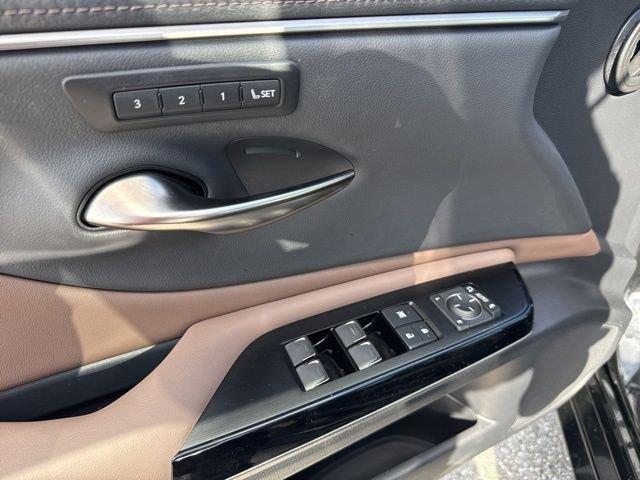 Lexus Es 300H Luxury Fwd - Thumbnail 18