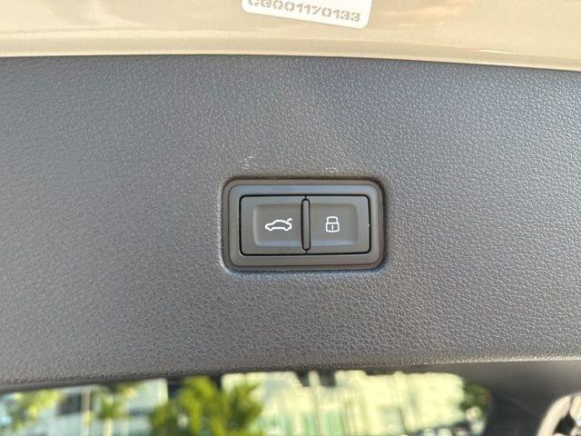 Audi Q8 55 Premium Plus Quattro - Thumbnail 16