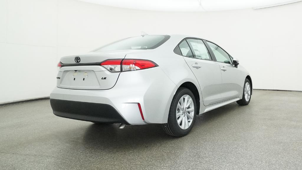 Toyota Corolla Le - Thumbnail 3