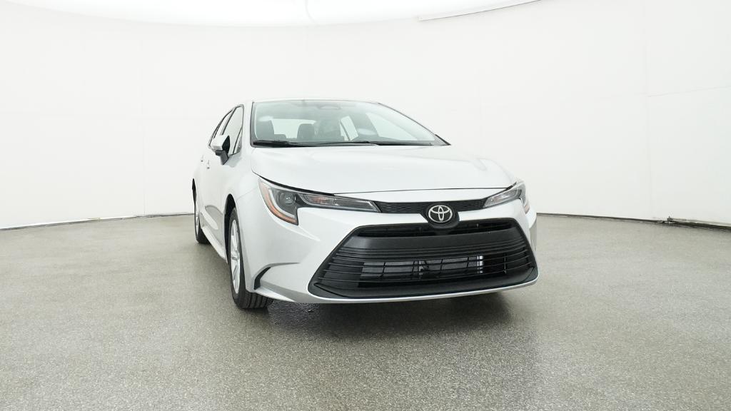 Toyota Corolla Le - Thumbnail 4