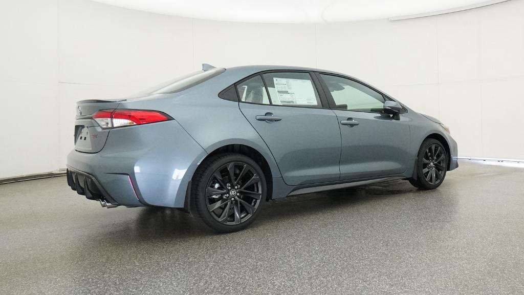 Toyota Corolla Se - Thumbnail 2