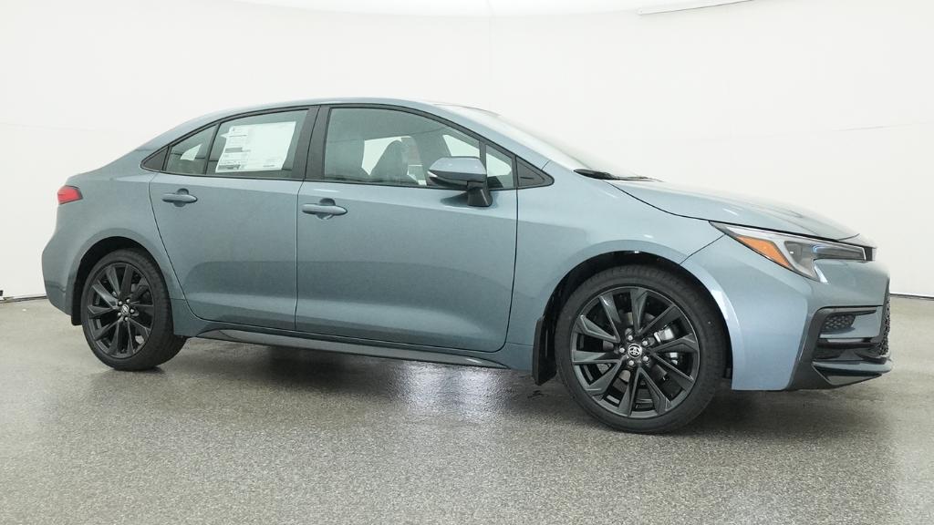 Toyota Corolla Se - Thumbnail 2