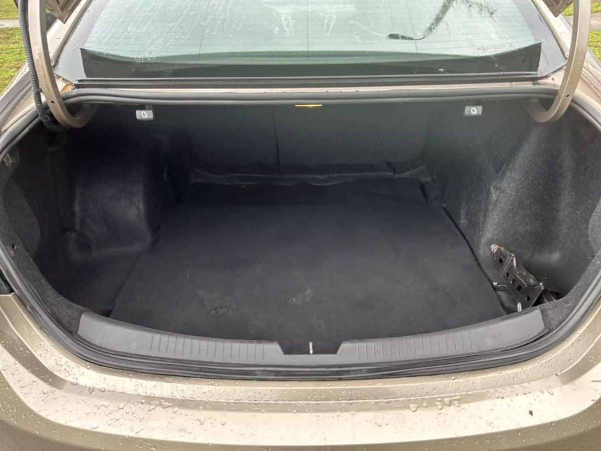 Chevrolet Malibu Lt - View 1