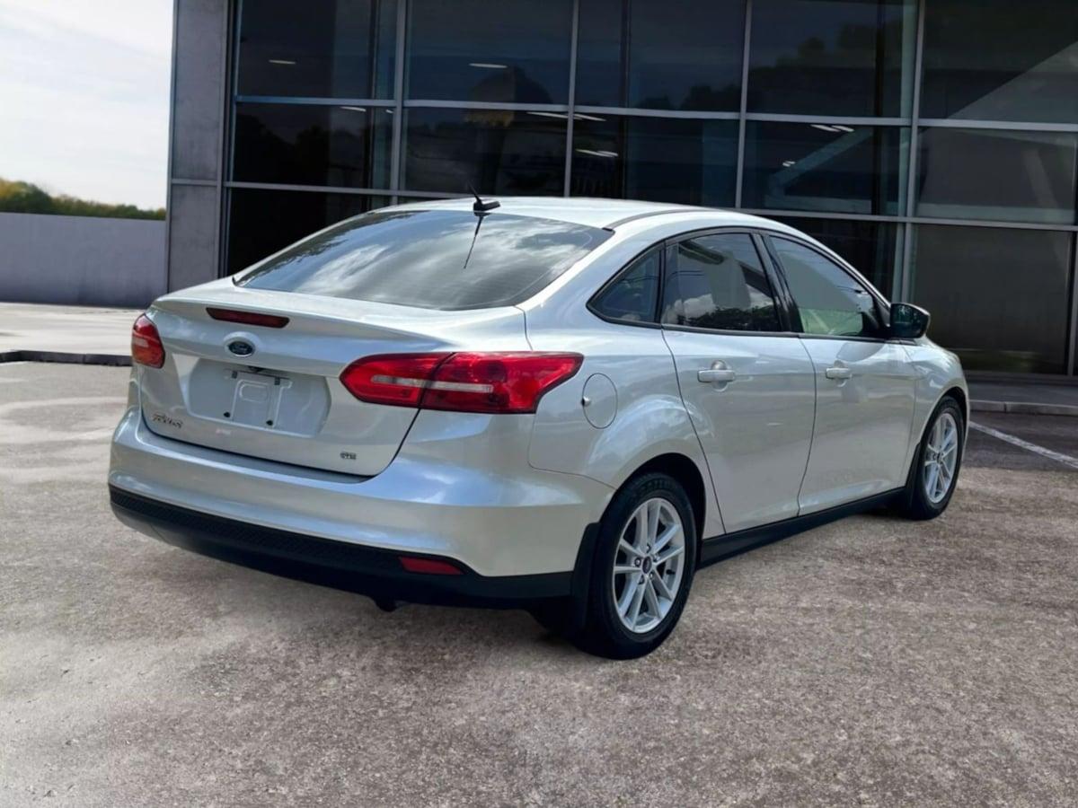 Ford Focus Se - Thumbnail 6