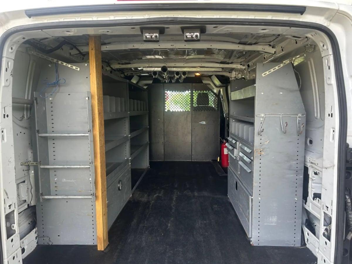 Ford Transit Cargo Van - Thumbnail 18