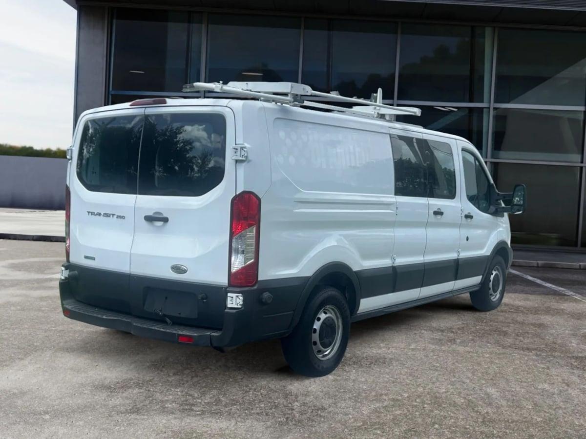 Ford Transit Cargo Van - Thumbnail 7