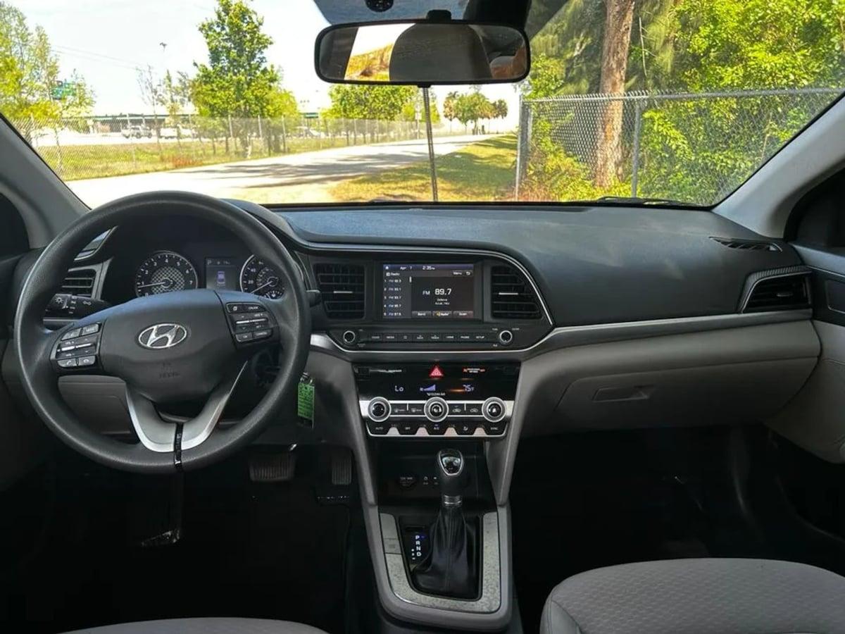 Hyundai Elantra Sel - Thumbnail 12