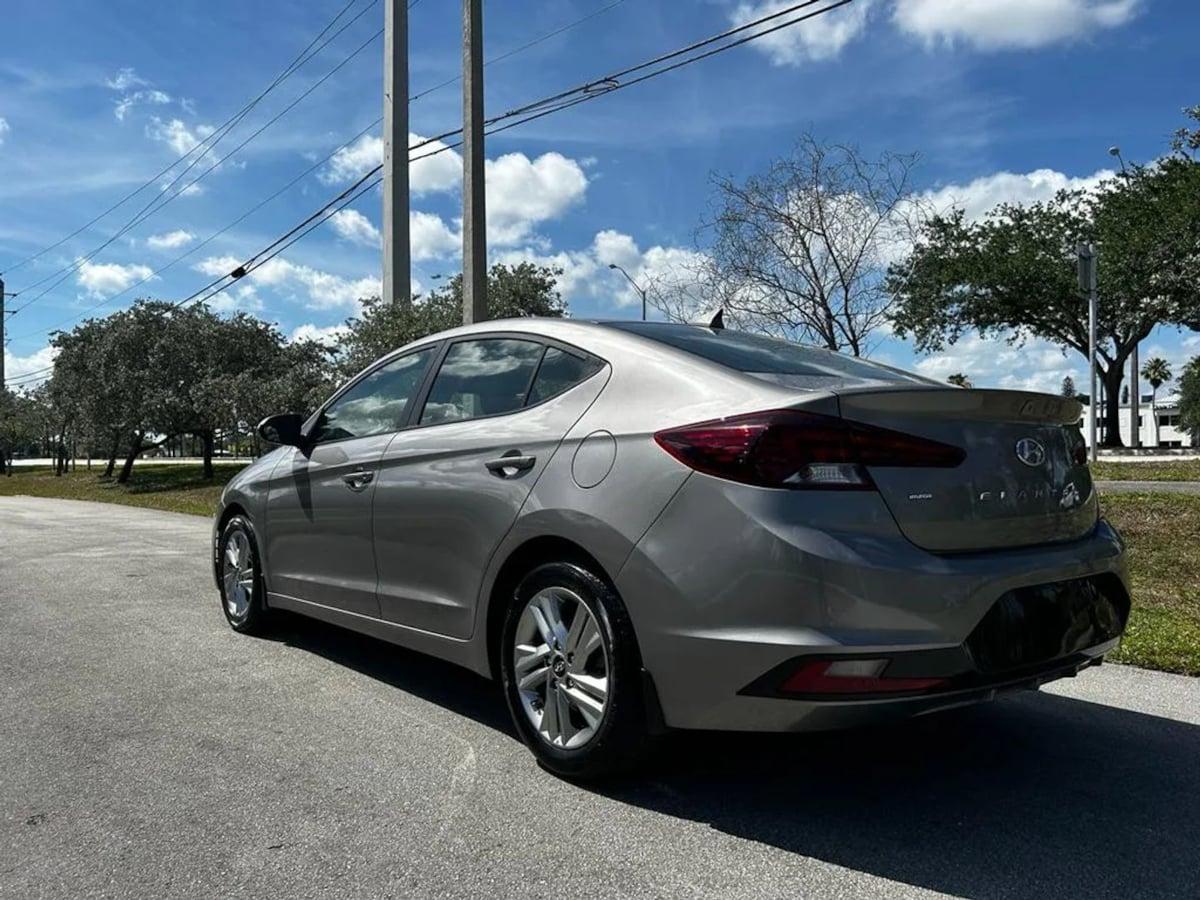 Hyundai Elantra Sel - Thumbnail 6