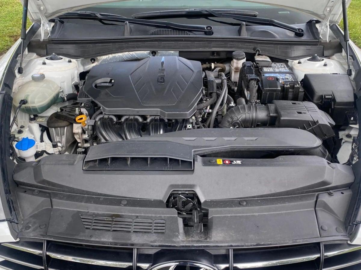 Hyundai Sonata Se - View 1