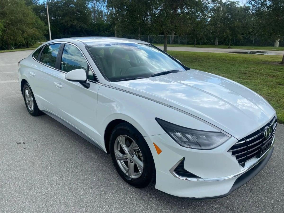 Hyundai Sonata Se - Thumbnail 2