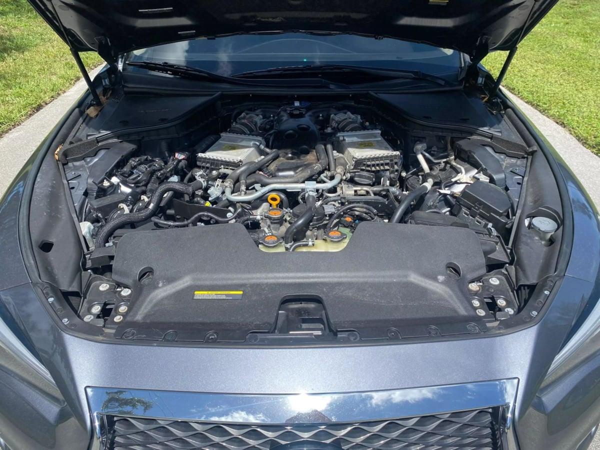 Infiniti Q50 3.0T Luxe - View 1