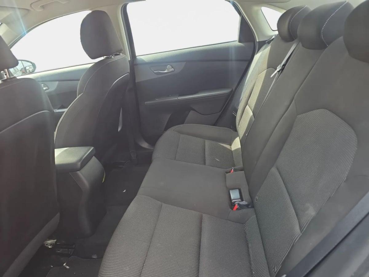 Kia Forte Lxs - Thumbnail 14