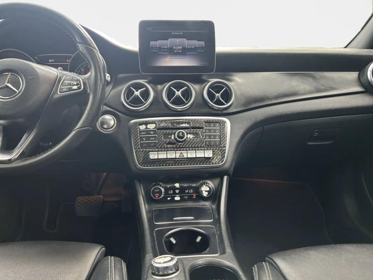 Mercedes-Benz Cla 250 Coupe - Thumbnail 13