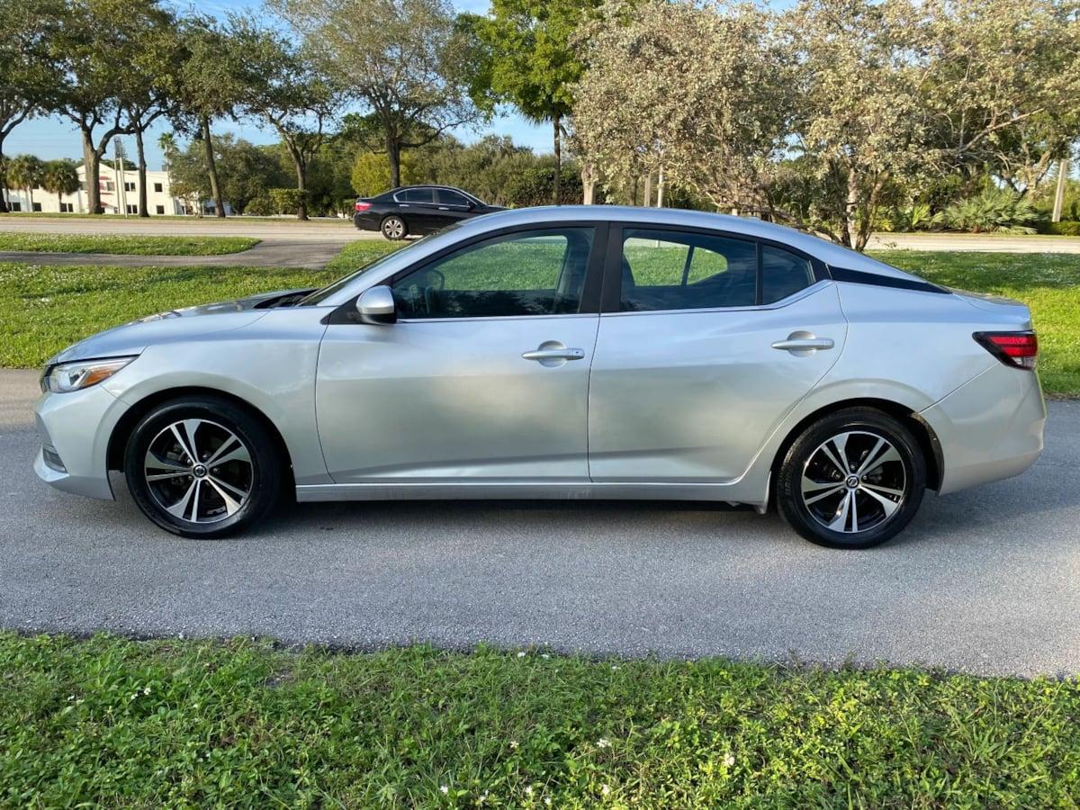 Nissan Sentra Sv - Thumbnail 9