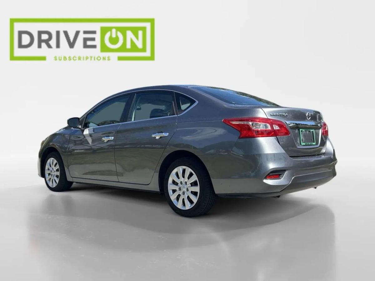 Nissan Sentra S - Thumbnail 6