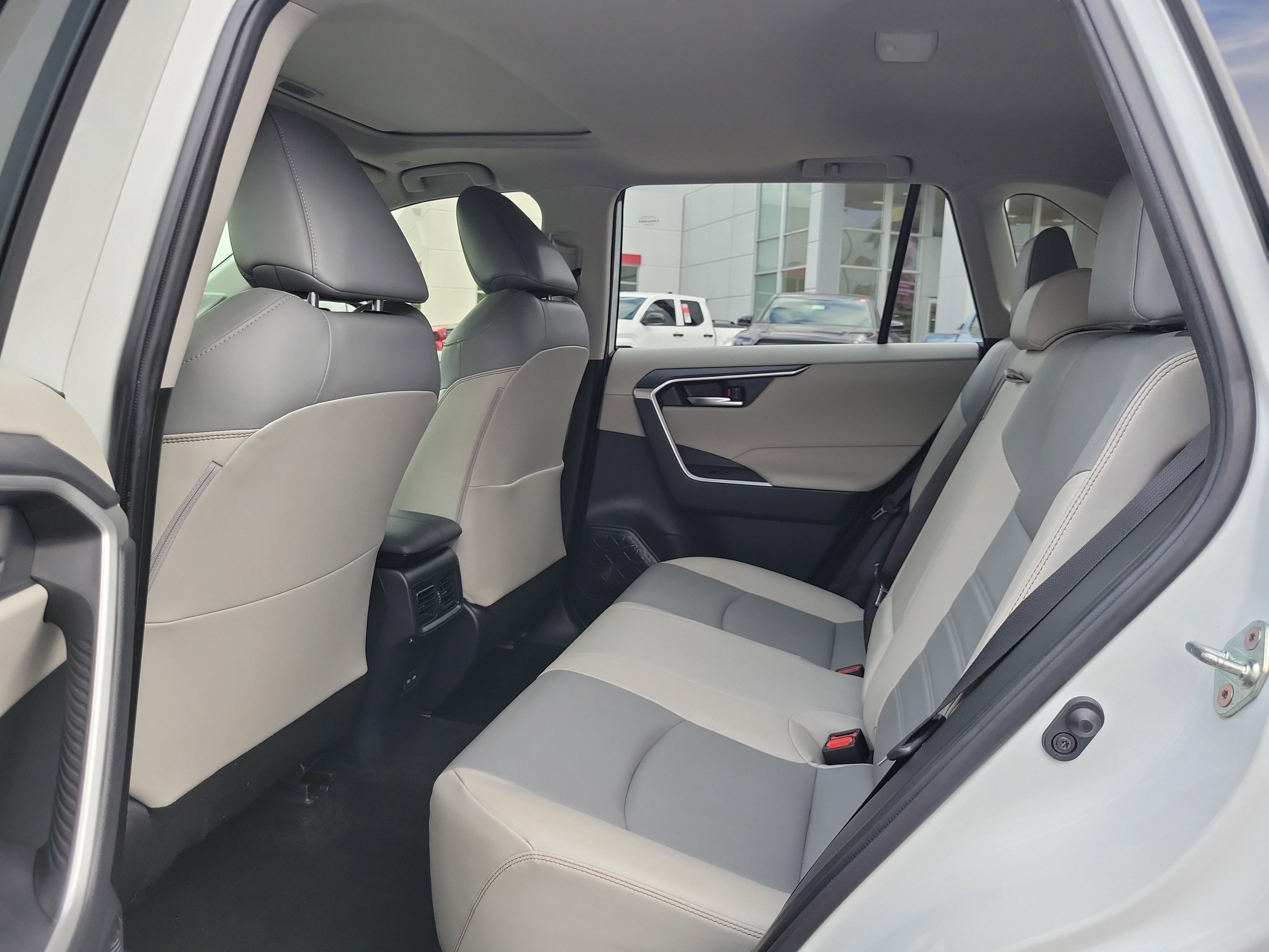 Toyota Rav4 Xle Premium Awd - Thumbnail 10