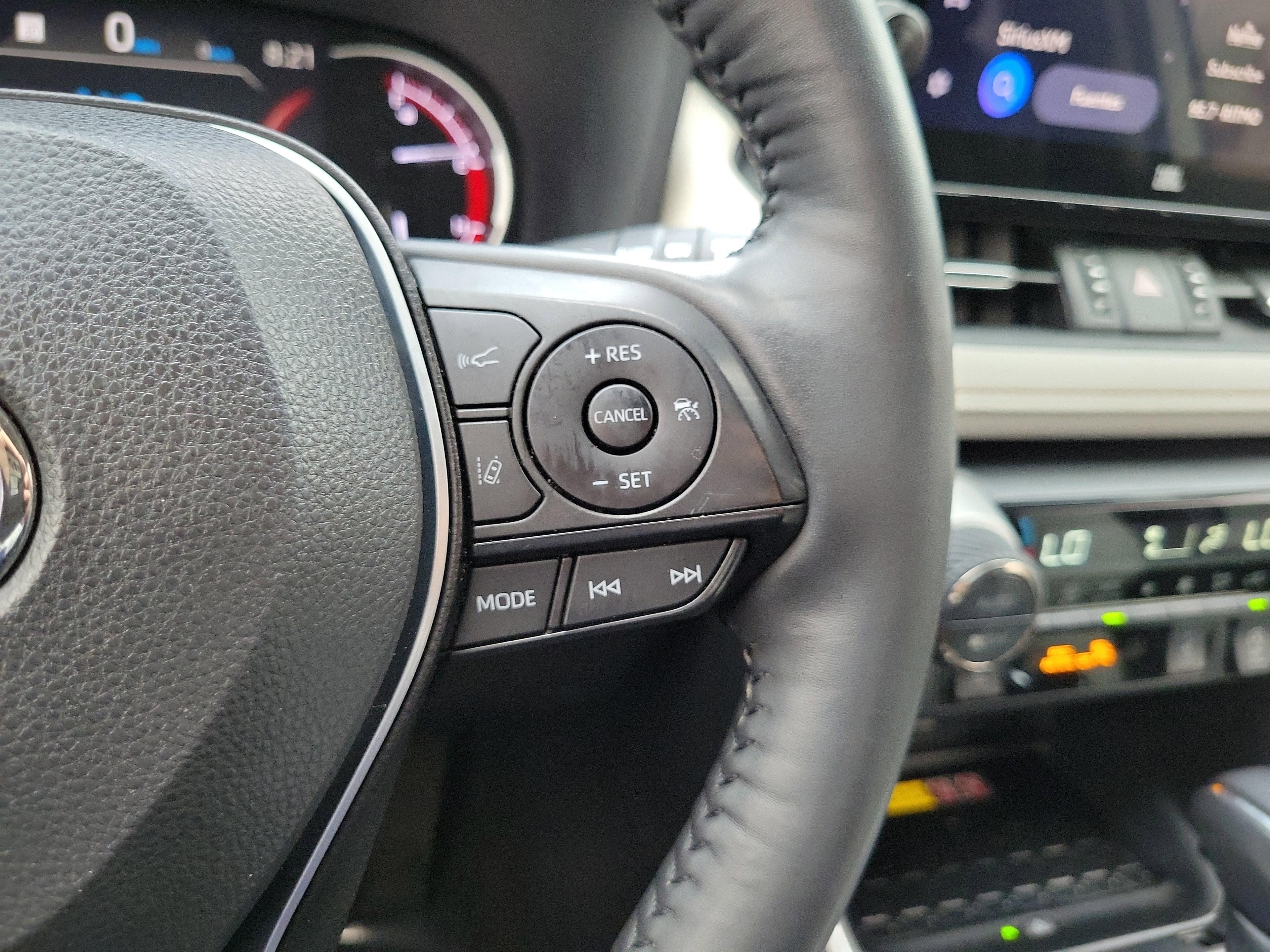 Toyota Rav4 Xle Premium Awd - Thumbnail 17