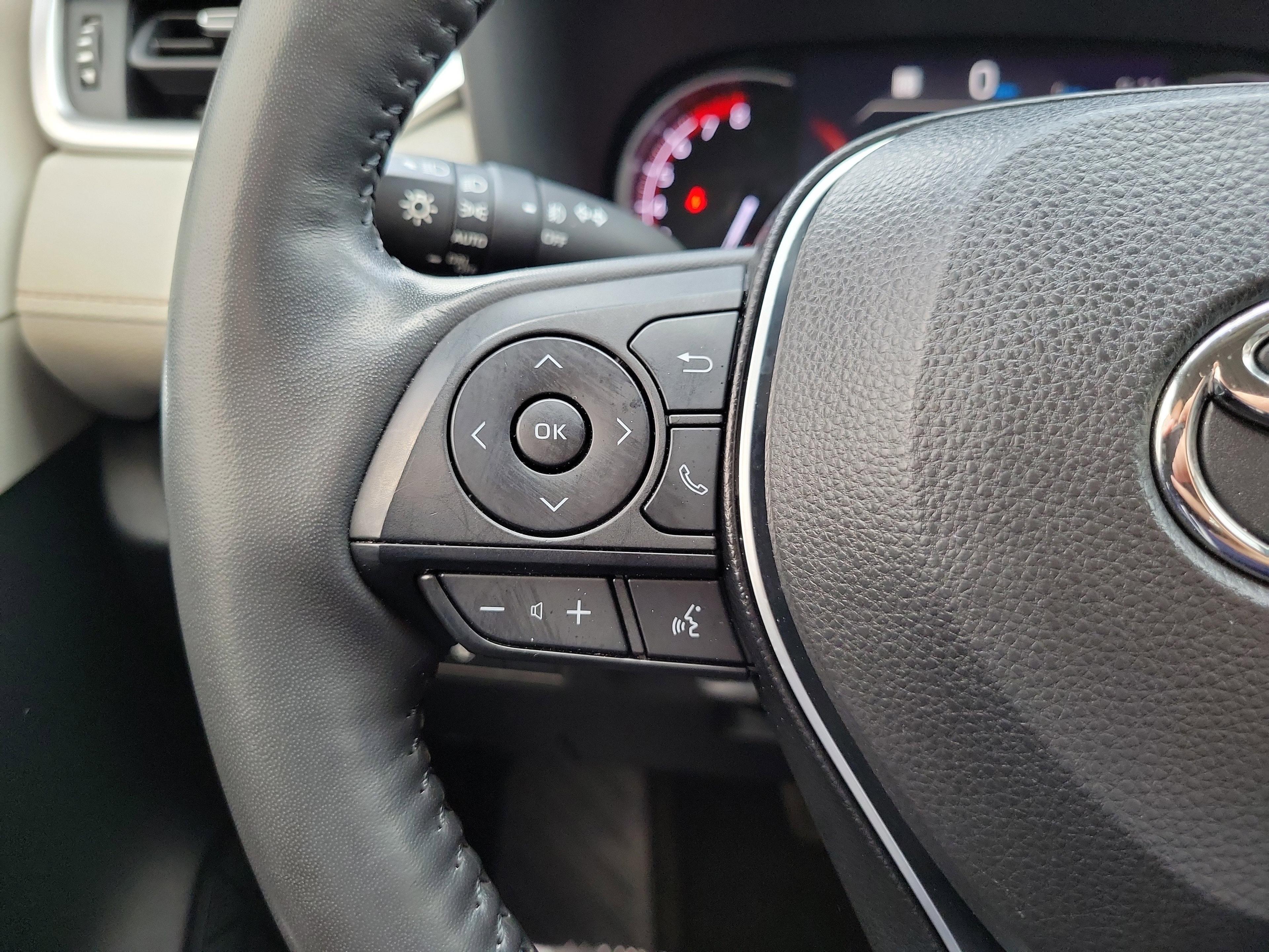 Toyota Rav4 Xle Premium Awd - Thumbnail 16