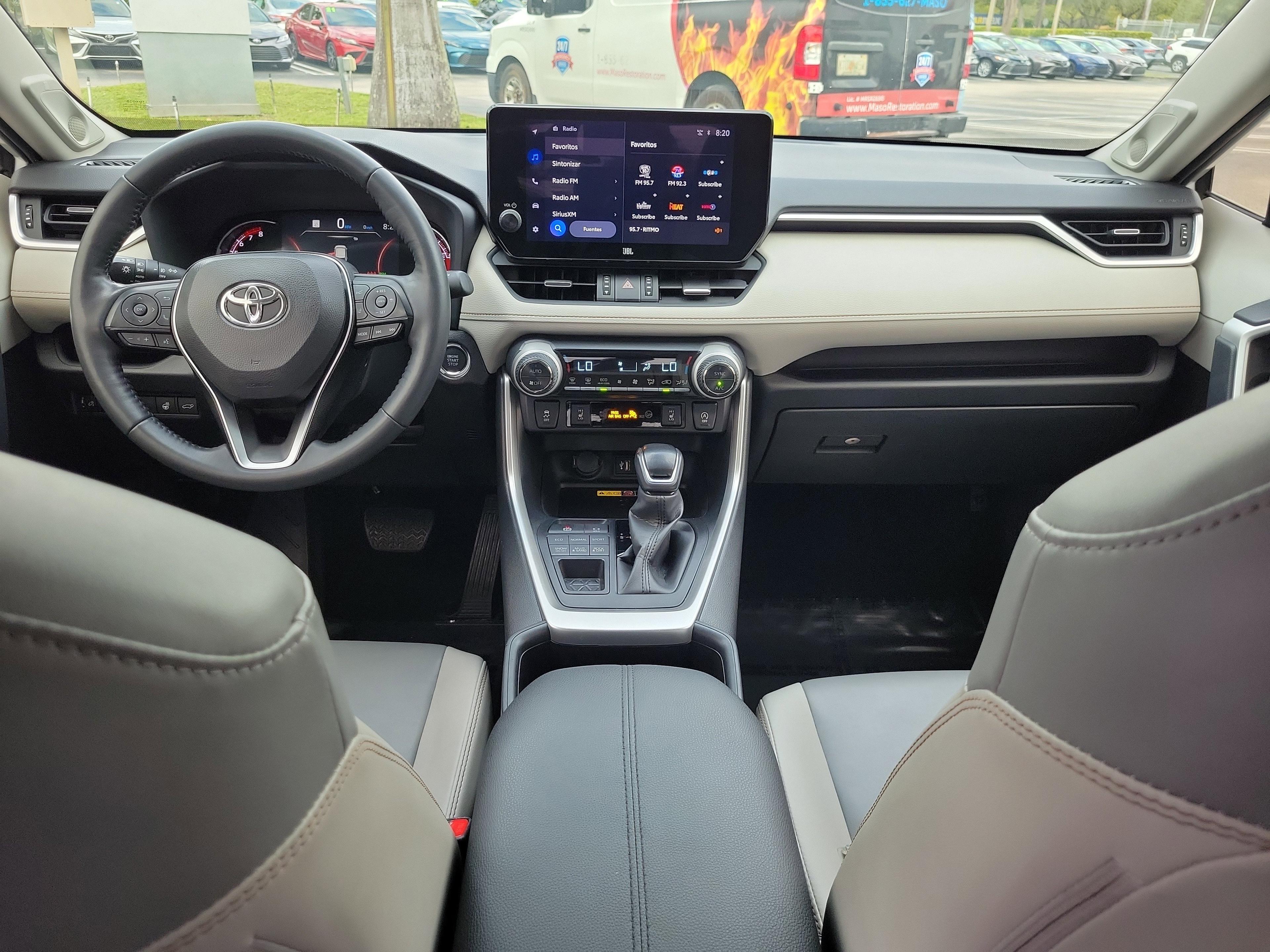 Toyota Rav4 Xle Premium Awd - Thumbnail 11