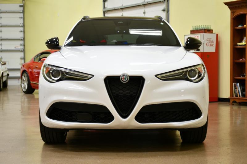Alfa Romeo Stelvioveloce Awd - Thumbnail 3