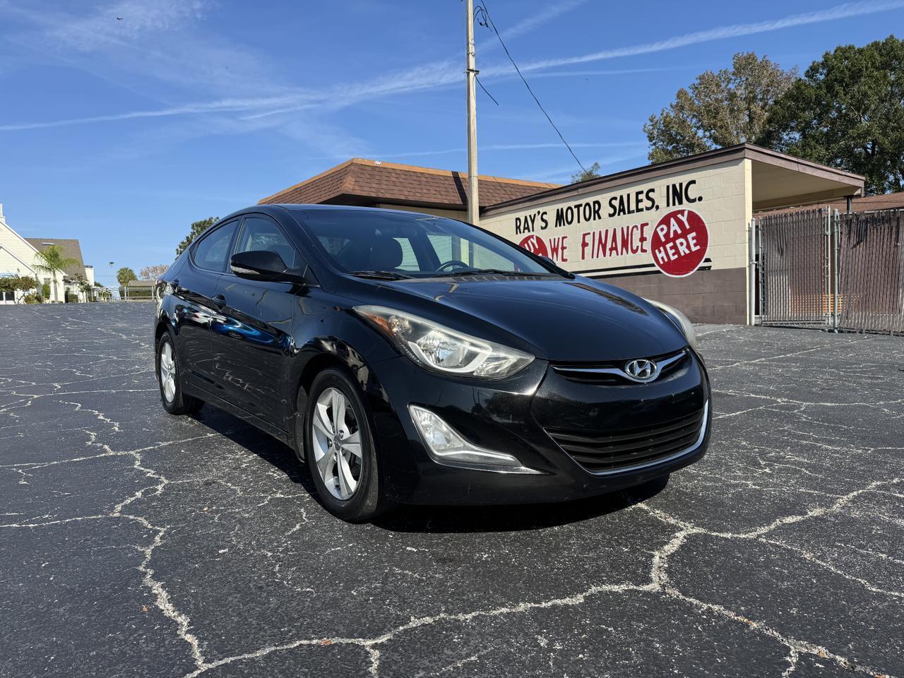 Hyundai Elantra - Thumbnail 10